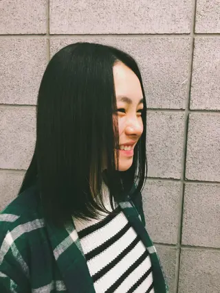セミロング ITO YUKIのヘアスタイル