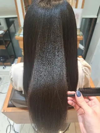 ロング MIYU/透明感 渋谷/ベージュカラーのヘアスタイル