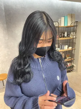 ロング Cielro/ダブル カラー/西田咲希のヘアスタイル