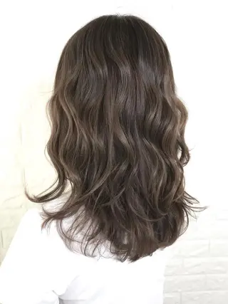 セミロング カラー エイジングケア特化 美容師✂️山崎竜二のヘアスタイル