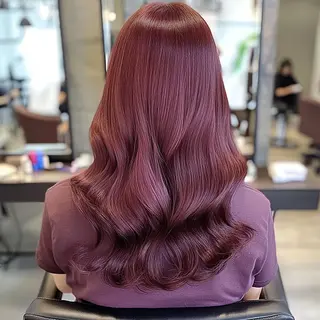 セミロング うる艶カラー /縮毛矯正✨レオンのヘアスタイル