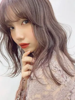 ミディアム カラー ヘアアレンジ lani ブリーチ /ダブルカラーのヘアスタイル