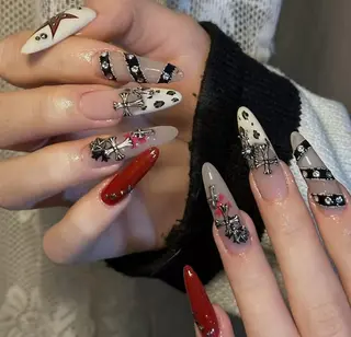 ネイル Pure&Rich Nailのネイルデザイン