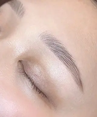 アイブロウ アイブロウ M_の眉毛・アイブロウイメージ