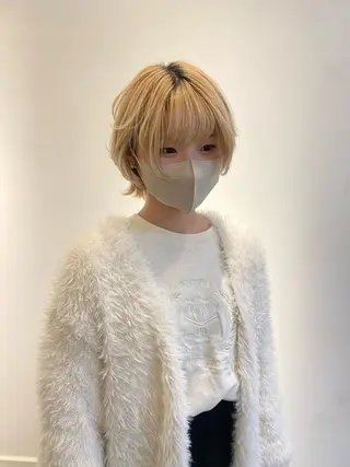 ショート レイヤーカット/ ダブルカラーサクライのヘアスタイル