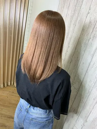 セミロング カラー ヘアアレンジ 🔥ハイトーンカラー ギャルNAOKI🔥のヘアスタイル