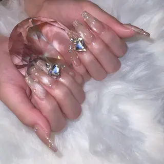 ネイル momo .のネイルデザイン