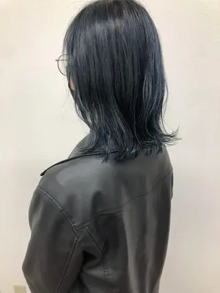 ミディアム シンタニナオト /梅田茶屋町のヘアスタイル