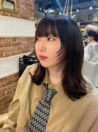 ミディアム カラー 🫧小顔顔周りカット レイヤー/縮毛/白倉のヘアスタイル