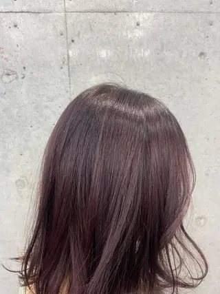 ミディアム カラー オリーブ/アッシュ やわらか透明感カラーのヘアスタイル