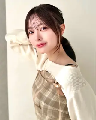 セミロング けんけん cachecacheのヘアスタイル