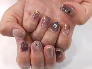 ネイル はばすみれ🎀ﾈｲﾙ 光ﾌｪｲｼｬﾙ ﾍｱのネイルデザイン