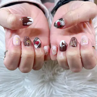 ネイル 根津 綾子のネイルデザイン