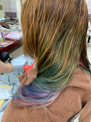 カラー 竹内 英明のヘアスタイル