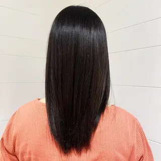セミロング やざき ちかのヘアスタイル