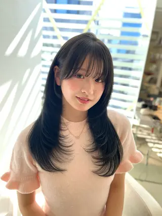 セミロング ♥️透明感×抜け感 ベージュ/佑珠♥️のヘアスタイル