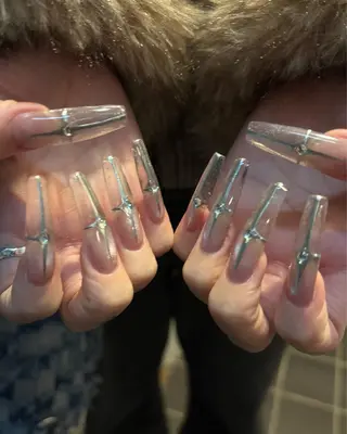 ネイル 🪐富島彩夏 /海外nail🪐のネイルデザイン