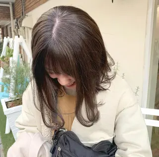 ミディアム カラー stylist店長 岡本真依のヘアスタイル