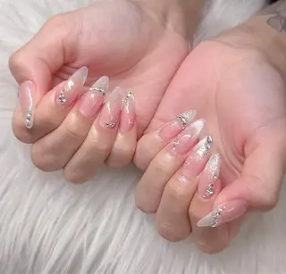ネイル Lee Nailsのネイルデザイン