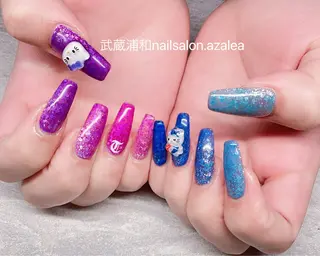 ネイル R inのネイルデザイン