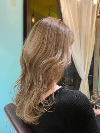 ロング カラー 末石 智のヘアスタイル