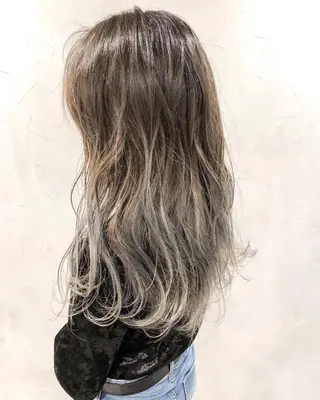 ロング カラー レイヤーカット× 髪質改善たもりのヘアスタイル