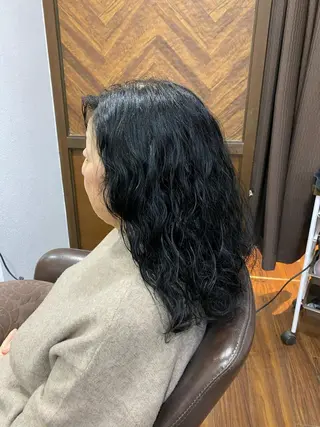 ミディアム パーマ ☘️お悩み解決☘️ 岡部恒輝のヘアスタイル