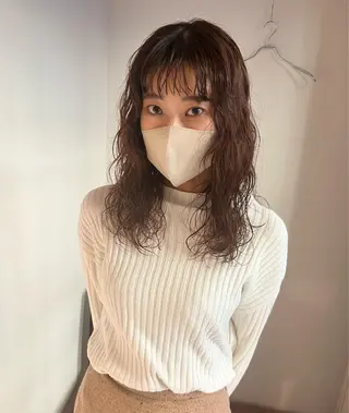 セミロング パーマ io濱川 遥のヘアスタイル