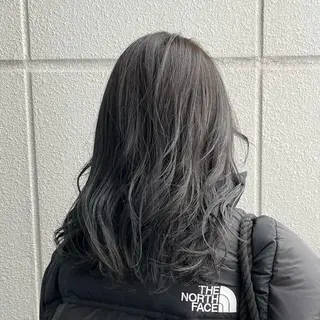 ロング カラー 石井 良典のヘアスタイル