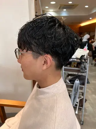 パーマ メンズ 透明感・艶感 小坂隼斗のヘアスタイル