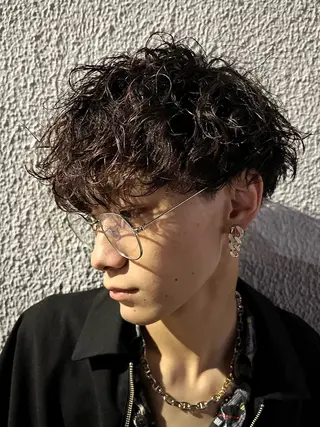 メンズ フェザーパーマメンズ ツイスパ京都駅前のヘアスタイル