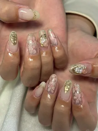 ネイル ✴︎ Delightのネイルデザイン