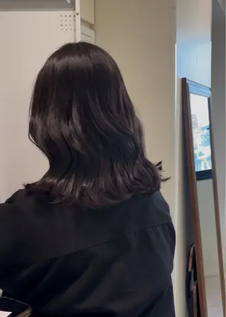 セミロング カラー 垢抜け小顔レイヤー オリーブ/スミレのヘアスタイル