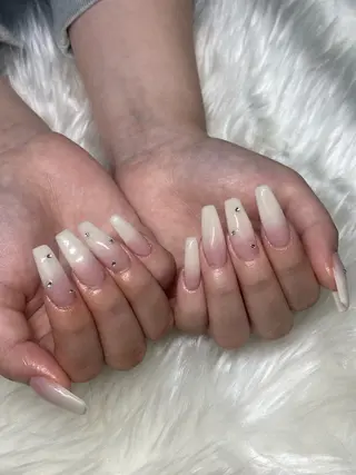 ネイル nes.nail★ AYANOのネイルデザイン