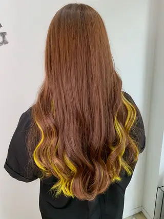 ロング カラー 小笠原 菜緒のヘアスタイル