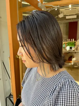 ミディアム カラー 東 史夏のヘアスタイル