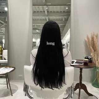 ロング カラー 峯崎 葵のヘアスタイル