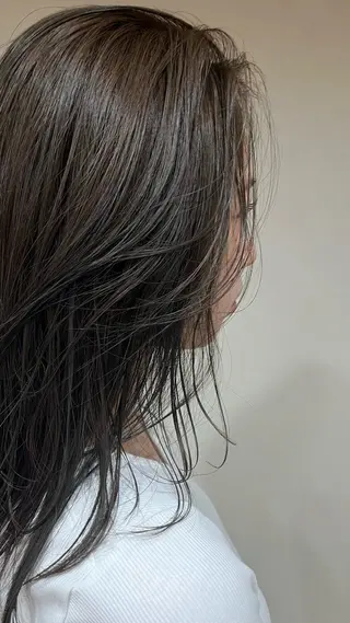 ミディアム カラー カンノ シュンのヘアスタイル