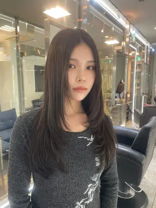 ロング lift by mag所属・ユナ ナチュラル／透明感のヘアスタイル