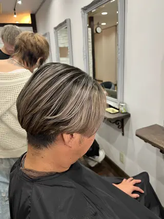 カラー メンズ バレイヤージュ 宮本宗嵩のヘアスタイル