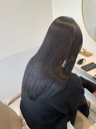 ロング カラー 🫖Eleanor Aya🥞のヘアスタイル