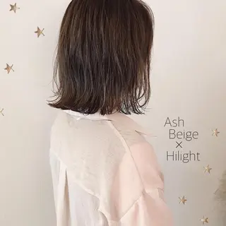 ミディアム カラー 市川 千夏のヘアスタイル