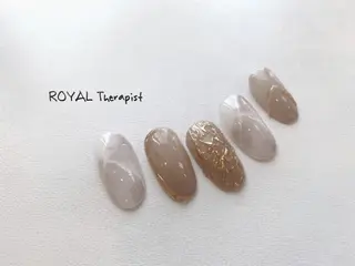 ネイル 【尾下】 ロイヤル•セラピストのネイルデザイン