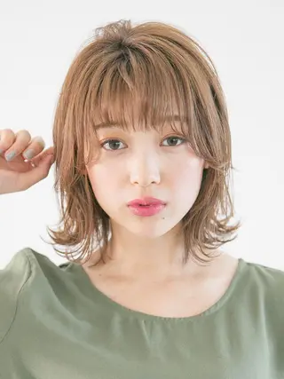 ショート カラー 戸村 世奈のヘアスタイル