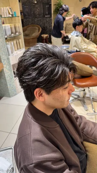ショート カラー パーマ ヘアアレンジ メンズ 新宿のパーマ職人/ メンズパーマ/石見のヘアスタイル