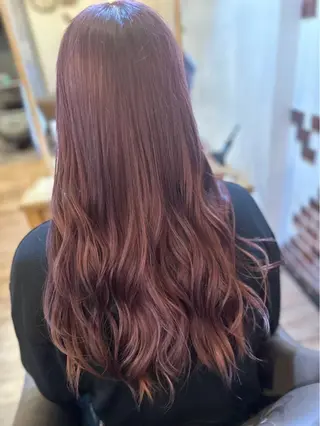 ロング 西村 雪菜のヘアスタイル
