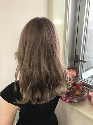 ロング カラー 栄/レイヤーカット /ケアブリーチ🍁楓のヘアスタイル