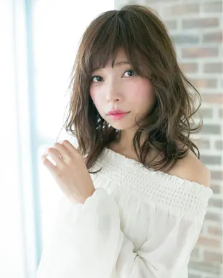 ミディアム 所渉/韓国レイヤー /ウルフカットのヘアスタイル