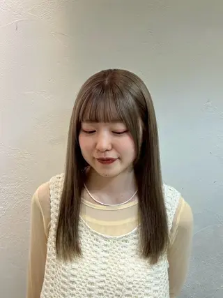 カラー うるぷる髪 🤍 Naanoのヘアスタイル