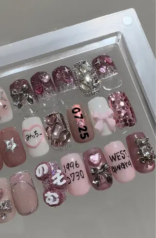 ネイル tomita ayakaのネイルデザイン